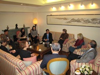 A 5-member delegation led by Dr. Willis G. Wang, Vice President and Associate Provost for Global Programs, and Deputy General Counsel, Boston University, US, met with Prof. Jack Cheng, Pro-Vice-Chancellor, and other CUHK representatives to gain a better understanding of the University and explore opportunities for collaboration at the university-level during a visit on 13 January 2012.